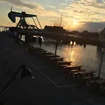 Eno Bageri's Hotelvaerelser *