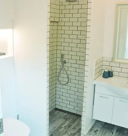 Eno Bageri's Hotelvaerelser Karrebæksminde