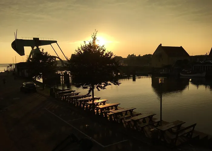 Eno Bageri's Hotelvaerelser Motel Karrebæksminde