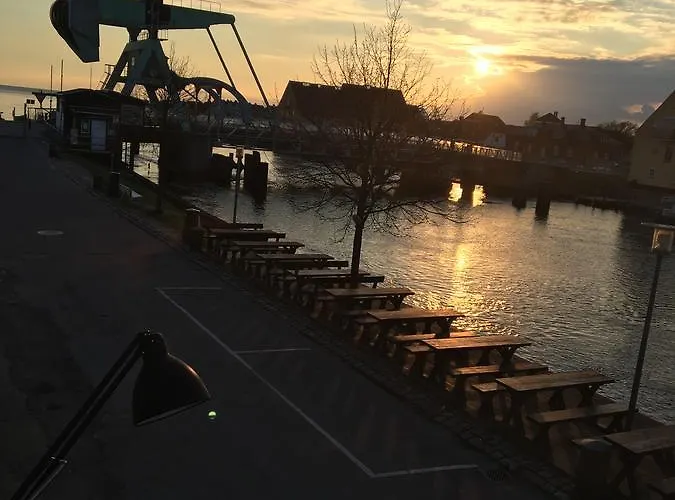 Eno Bageri's Hotelvaerelser *